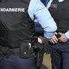 À 81 ans, avec l’aide des gendarmes, elle piège 2 hommes qui voulaient lui voler sa carte bancaire
