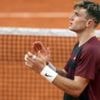 Draper recovers to earn maiden French Open win