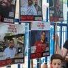 Gaza : "Ni Israël, ni le monde ne doit les oublier", alertent les familles des otages israéliens après le cessez-le-feu avec l'Iran