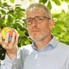 “Verbied het boksen. Op de hersenen mag je niet slaan”: ‘Vlaamse Dr. House’ Gert Cypers spoort zeldzame aandoeningen op