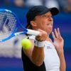 Wimbledon champions Jannik Sinner and Iga Swiatek get off to good starts at the US Open