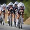 Dubbele verkenning versus wind fout ingeschat: UAE wint spelletje perfectionisme tegen Visma-Lease a Bike in ploegentijdrit Vuelta