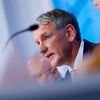 "Rechtskampf" der AfD: Höcke lässt sich 62-seitigen Persilschein ausstellen