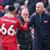 Arne Slot kritisch op vertrekkende Alexander-Arnold: 'Niet altijd blij met zijn inzet'