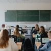 OPROEP. Zit uw klas al een jaar zonder vakleraar?
