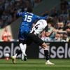Newcastle derde na zege op Chelsea, rood voor elleboogstoot tegen Botman