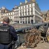 Des pêcheurs amateurs retrouvent une grenade dans la Vilaine à Rennes, les démineurs en route