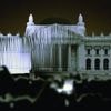 „Dass der Reichstag so aussieht wie damals“: 30 Jahre nach Verhüllung – Reichstag wird angestrahlt