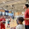 « Des étoiles dans les yeux » : ces joueurs de Cholet Basket partagent leur passion avec 100 jeunes