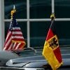 Teams suchen schon Termin: Trump nimmt Einladung von Merz nach Deutschland an