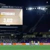 3412 toeschouwers bij duel in Orlando, Messi krijgt shirtje van Baggio cadeau