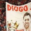 Verstorbener Liverpool-Profi: Gedenken an Diogo Jota: Bewegender Liga-Auftakt in Liverpool