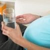 Trop de femmes enceintes consomment de l’ibuprofène et de l’aspirine alerte l’Agence du médicament