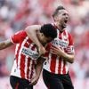 Luuk de Jong zag puntenverlies Ajax op iPad: 'Nu moeten we het afmaken'