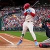 Suárez shines as Phillies overcome Harper's loss after HBP and beat Braves 2-0