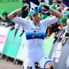 Lorena Wiebes juicht in slotrit Ronde van Groot-Brittannië