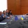 Guerre en Ukraine : l'Europe tente de peser sur les négociations