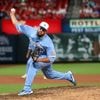 Garcia homers as the Royals beat the Cards 7-5 to split doubleheader