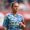 'Voorbeeldprof' Sherida Spitse (35) verlengt aflopend contract bij Ajax