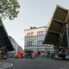 KIJK. De nieuwe Krommewalbrug ging (even) op wandel door de stad voor ze finaal een plek krijgt