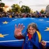 Thousands join a pro-EU rally in Romania’s capital as pivotal presidential runoff looms