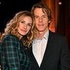 Julia Roberts' son Phinnaeus, 20, shows off his skateboarding prowess while shirtless in rare video