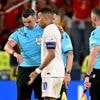 France - Espagne. Pourquoi Kylian Mbappé s’est-il emporté contre l’arbitre à la fin de match ?