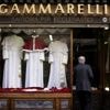 "Guerre des soutanes" : le Vatican ne fait pas appel à son tailleur habituel pour habiller le pape