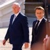 Mont sous-marin, raquette « Rafa no5 »… Les cadeaux peu communs d’Emmanuel Macron à Albert II