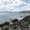 « Je n’ai plus de caisse et de frigo » : à Cannes, une panne de courant paralyse la ville