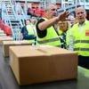 Arbeitsbedingungen: Kai Wegner fordert 20-Kilo-Grenze für Paket-Zusteller