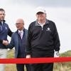 Dudelsackkonzert und viele Gäste: Zum Abschluss weiht Trump noch seinen neuen Golfplatz ein