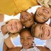 Pourquoi les humains restent-ils enfant si longtemps par rapport aux autres espèces ?
