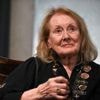 „Ich komme nicht aus der Dunkelheit raus“ von Annie Ernaux: Die Verwandlung einer Mutter