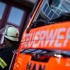 Großbrand bei Oldenburg: Hunderte Autos und Schrott stehen in Flammen
