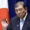 Au Japon, le Premier ministre a décidé de démissionner, selon la presse