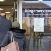 Personal für den Bürgerservice abgezogen: Welche Arbeiten im Rathaus dafür liegen bleiben