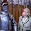 In Schloss Branitz: Rüstungen und Kunst an Pücklers Erben zurückgegeben