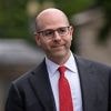 Berater ersetzt Kugler: Trump bugsiert Vertrauten in Fed-Direktorium