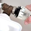 Verbraucherverhalten in der Energiekrise: Sparappelle wirken stärker als Preiserhöhungen
