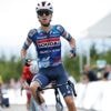 Belgisch succes in Tsjechië: Junior Lecerf wint tweede rit en is de nieuwe leider, Cian Uijtdebroeks derde