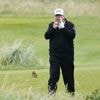 Trump noemt kans op deal tussen EU en VS “fiftyfifty” terwijl hij aan het golfen is