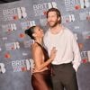 Calvin Harris en zijn vrouw Vick Hope in verwachting van eerste kindje
