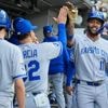 Robert drives in 3 runs as the White Sox beat the Royals 7-2
