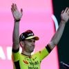 Hoe realistisch is het nog dat Wout van Aert na zijn ziekte de roze trui kan pakken in de Giro?
