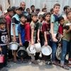 Omstreden hulporganisatie zegt voedseldistributie in Gaza te hervatten - Ook Nederlandse universiteiten bevriezen samenwerking met Israël