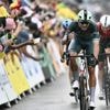 Tour de France 2025  : Jonathan Milan double la mise en remportant la 17e étape au terme d'un sprint marqué par une chute