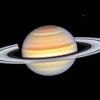 Beste Beobachtungszeit – mit einem Haken: Warum dem Saturn aktuell scheinbar die Ringe fehlen