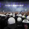 Zwaargewonden nadat fans het veld bestormen tijdens viering promotie Hamburger SV
