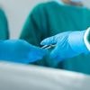 Anklage in Graz erhoben: Chirurgin soll zwölfjähriger Tochter erlaubt haben, zu operieren